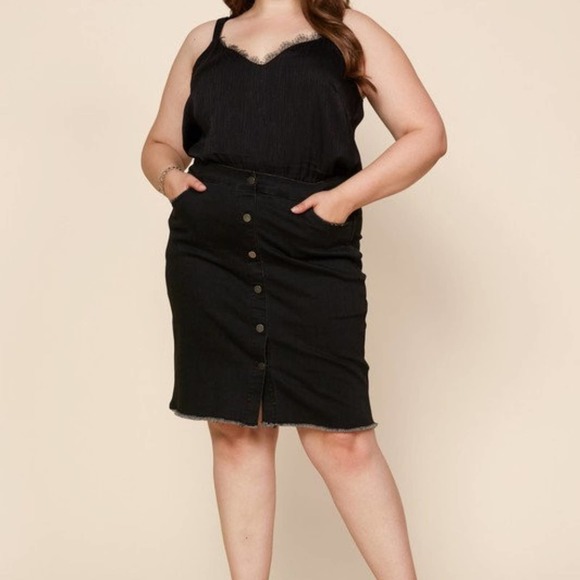 Skies Are Blue Black Denim Button Front Raw Hem Plus Size Knee Length Skirt - Picture 4 of 12